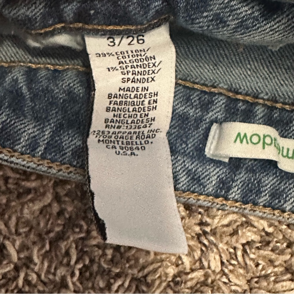 Celebrity Pink Blue Jean Shorts with Distressed Cut-Off Style - Picture 4 of 9